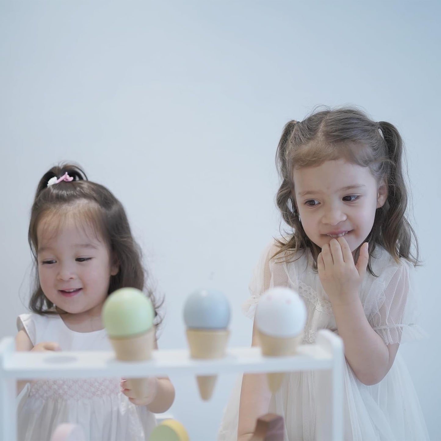 PLAYSET - Wooden Ice Cream Stand
