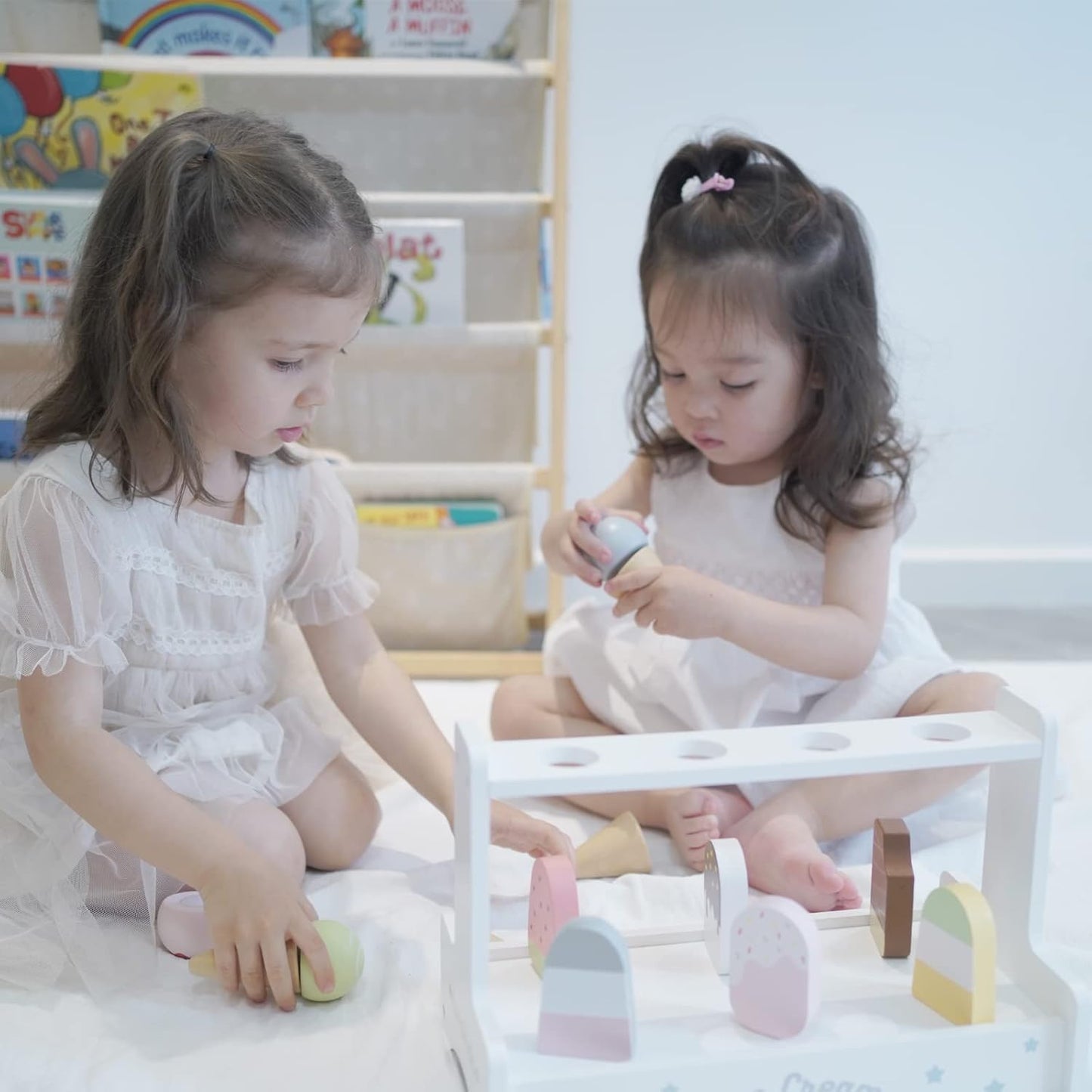 PLAYSET - Wooden Ice Cream Stand